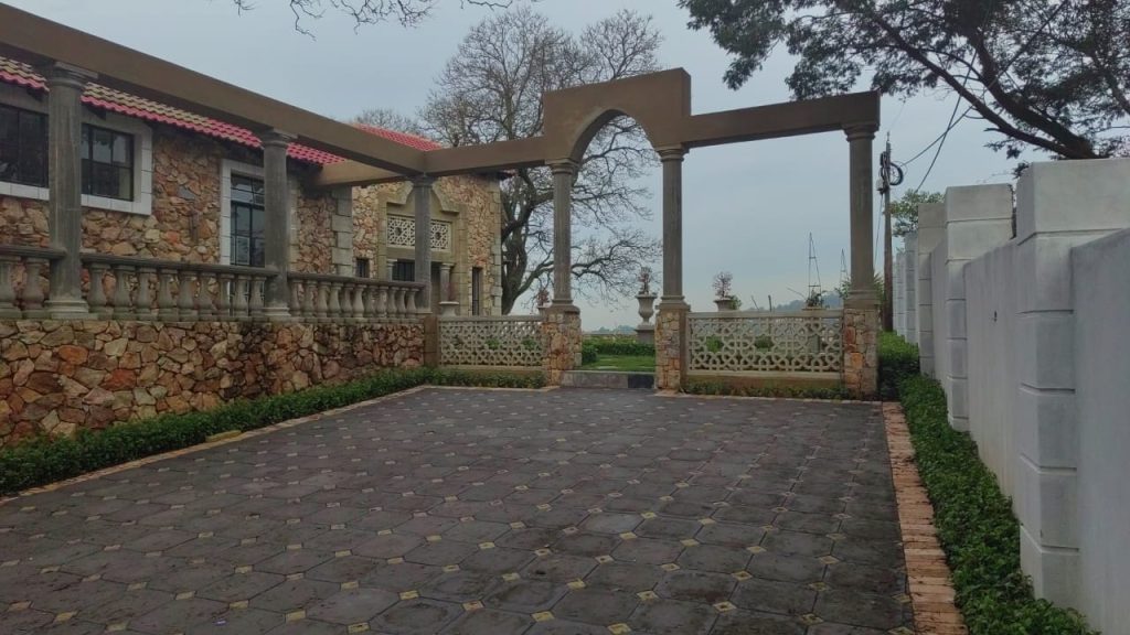 Paving, Stone cladding and roofing
by NBP - Newlands Building Project is a Top Construction Company in Johannesburg with Affordable Building Services for plumbing, plastering, bricklaying, rock cladding, painting, concrete and electrical installation, glass and aluminium windows, ceiling, roofing, Paving, Construction & Stone Work 