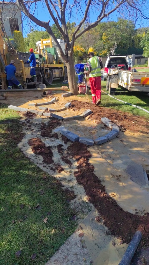Borehole Drilling by Experts